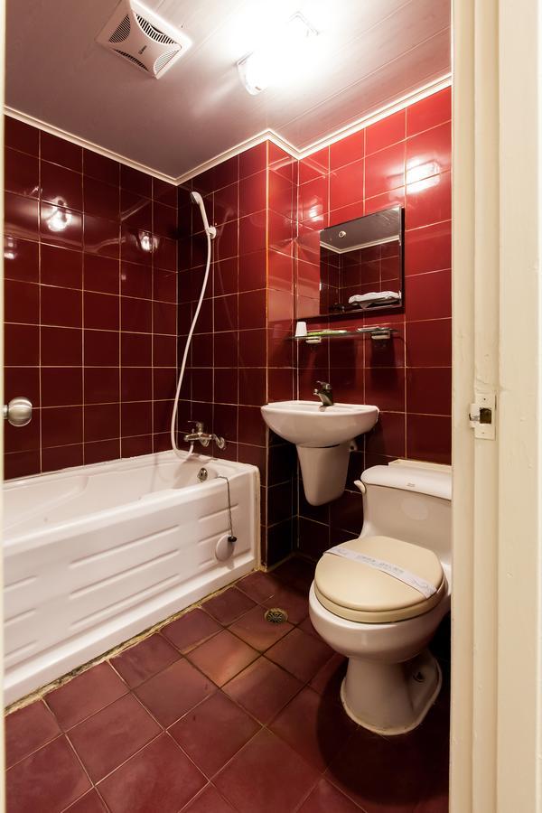 Ruei Gung Business Hotel Καοσιούνγκ Εξωτερικό φωτογραφία